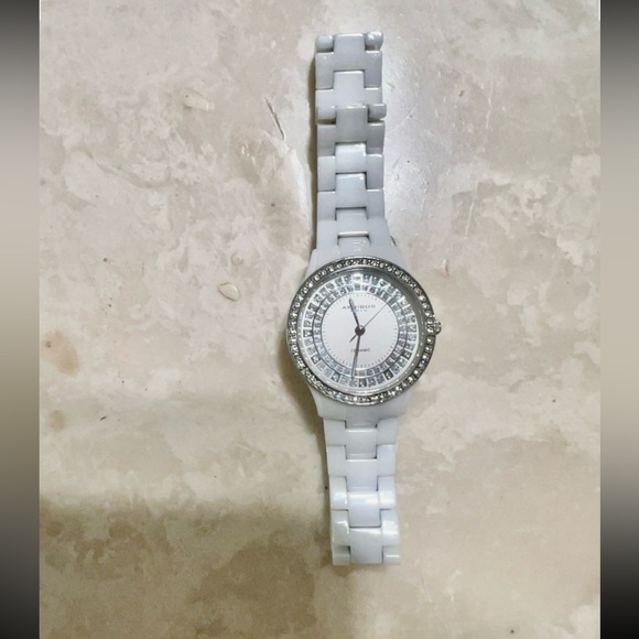 AKRIBOS XXIV CERAMIC WHITE MOTHER OF PEARL DIAL LADIES WATCH - Picture 8 of 10